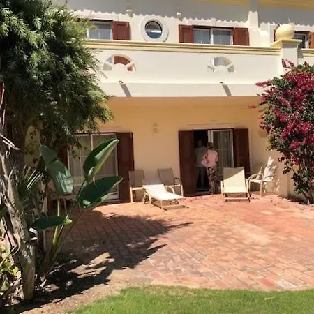 Pinheiro - 3 Bedrooms - Lawned Area - Balcony Вилла *